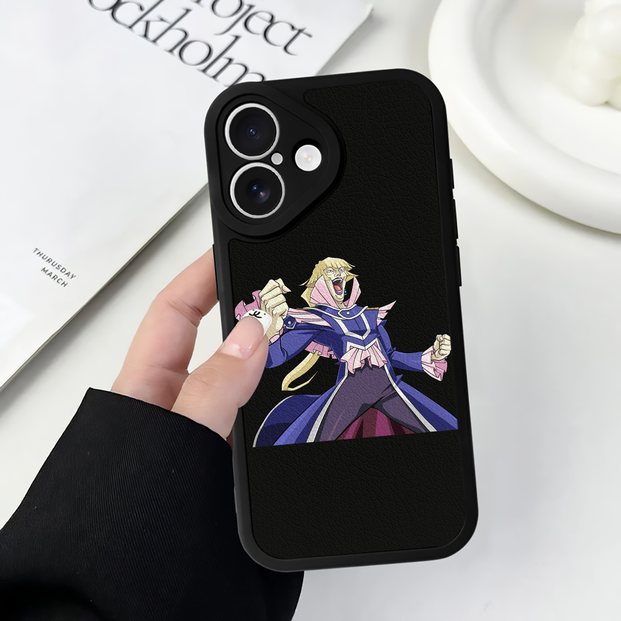 （画像用） 遊☆戯☆王 Yu-Gi-Oh! 【iPhone 16シリーズ対応】シリコンスマホケース（レザー調） 材質：シリコン